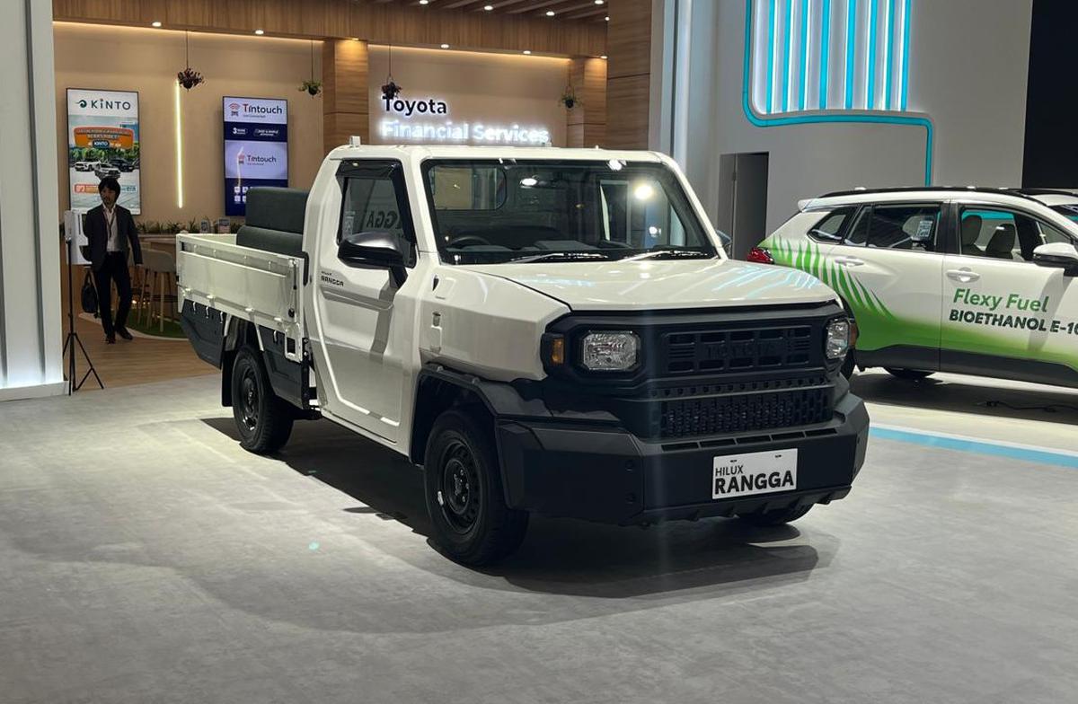 Toyota Hilux Rangga 7-seater Mulai Dijual Awal 2025, Tembus Setengah Miliar?