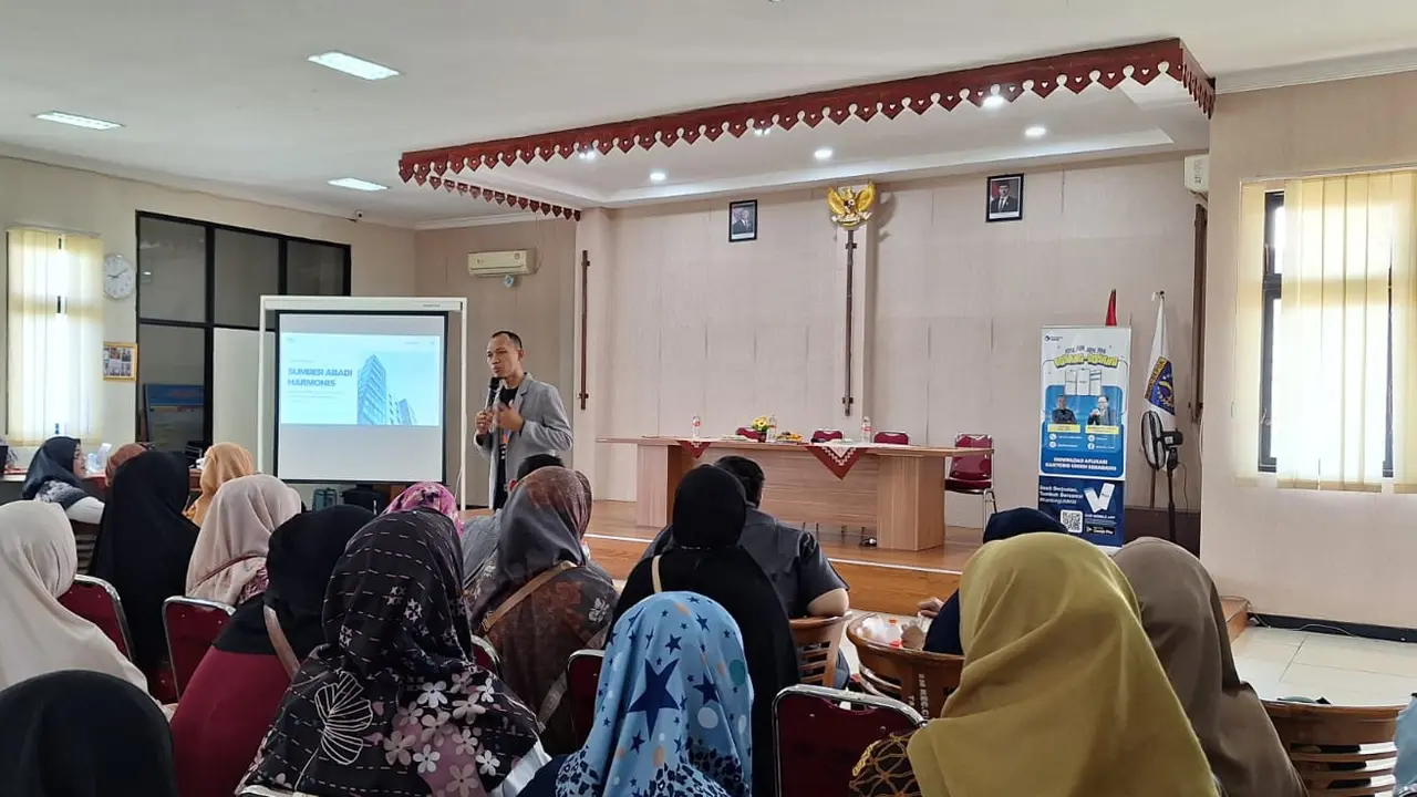 Pelatihan digitalisasi pencatatan keuangan di Kantor Kecamatan Cipayung, Depok
