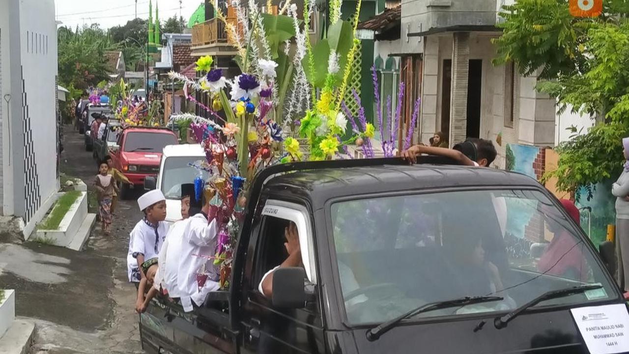 Tradisi Maulid Nabi Endog-endogan