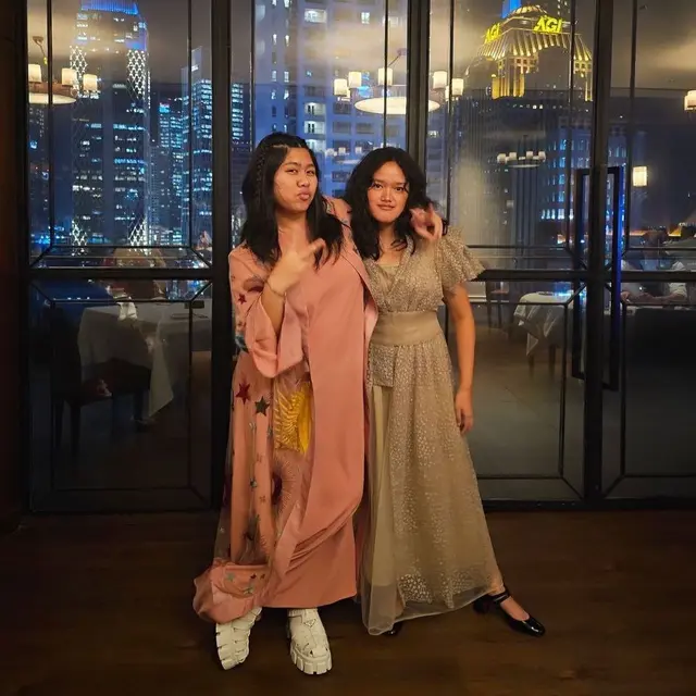 Ara putri kedua Ussy Sulistiawaty ultah ke-17 (Foto: Instagram andhiiikapratama)