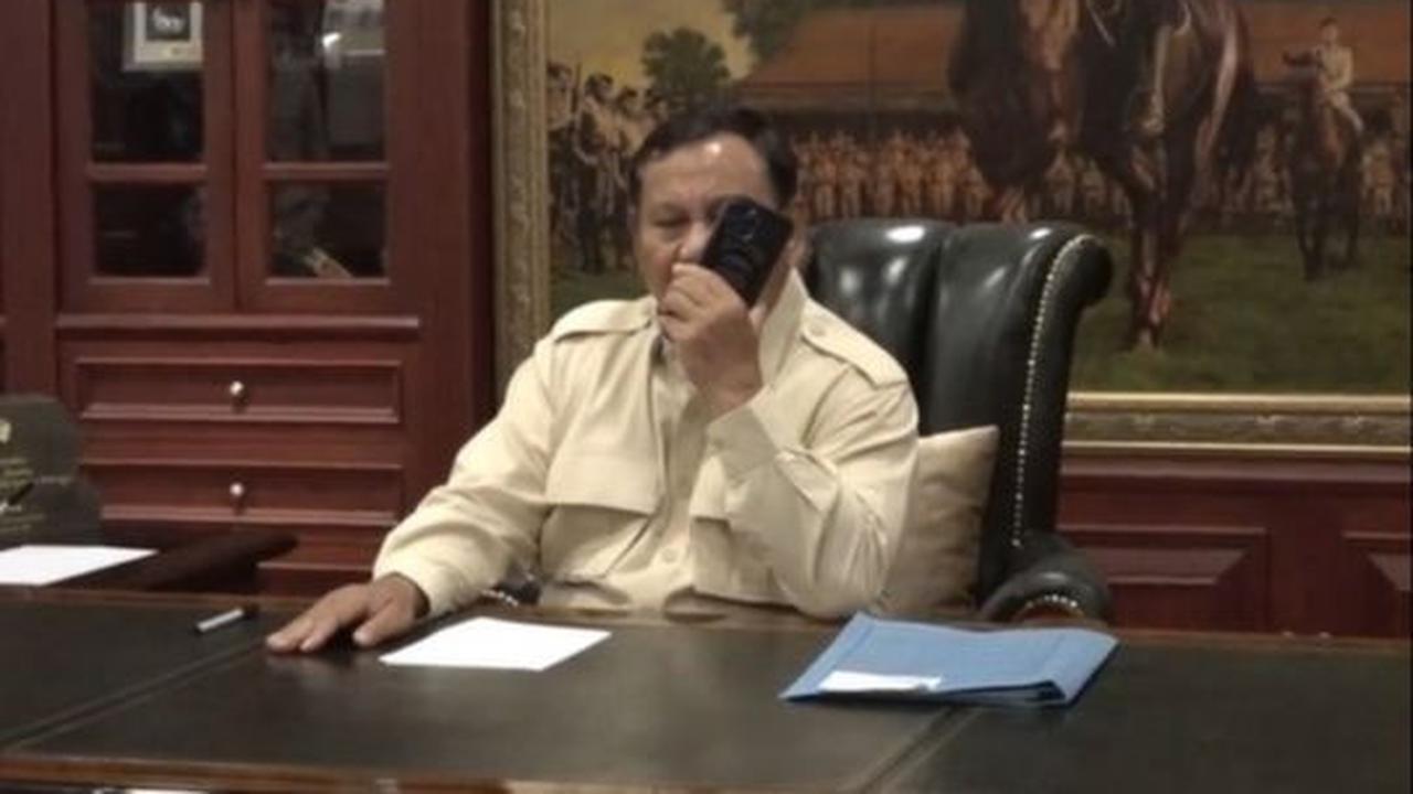 "Luar biasa, my brother (saudaraku).Assalamualaikum, bagaimana kabarmu? Semoga Tuhan memberkati. Selamat saudaraku!," kata MbZ.