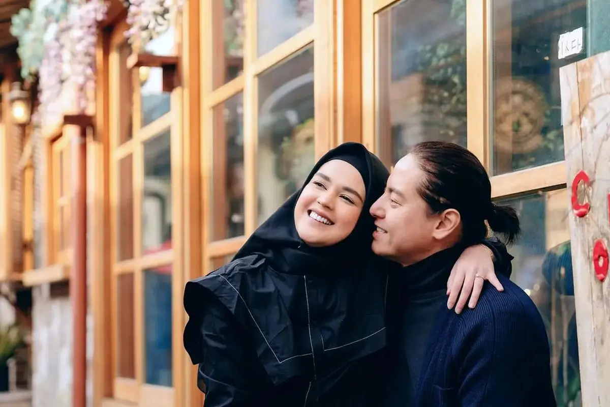 Cut Meyriska dan Roger Danuarta