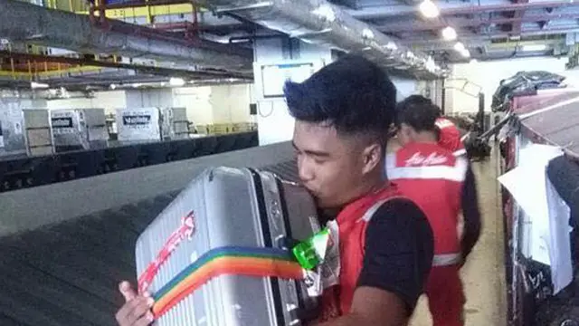 Petugas Bagasi Bandara