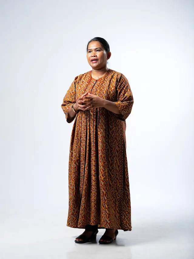Model Dress Batik Orang Tua Wanita