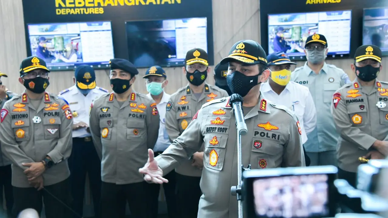 Wakil Kepala Kepolisian Republik Indonesia, Komjen Gatot Eddy Pramono mengecek kesiapan pengamanan Polda Banten menjelang libur panjang