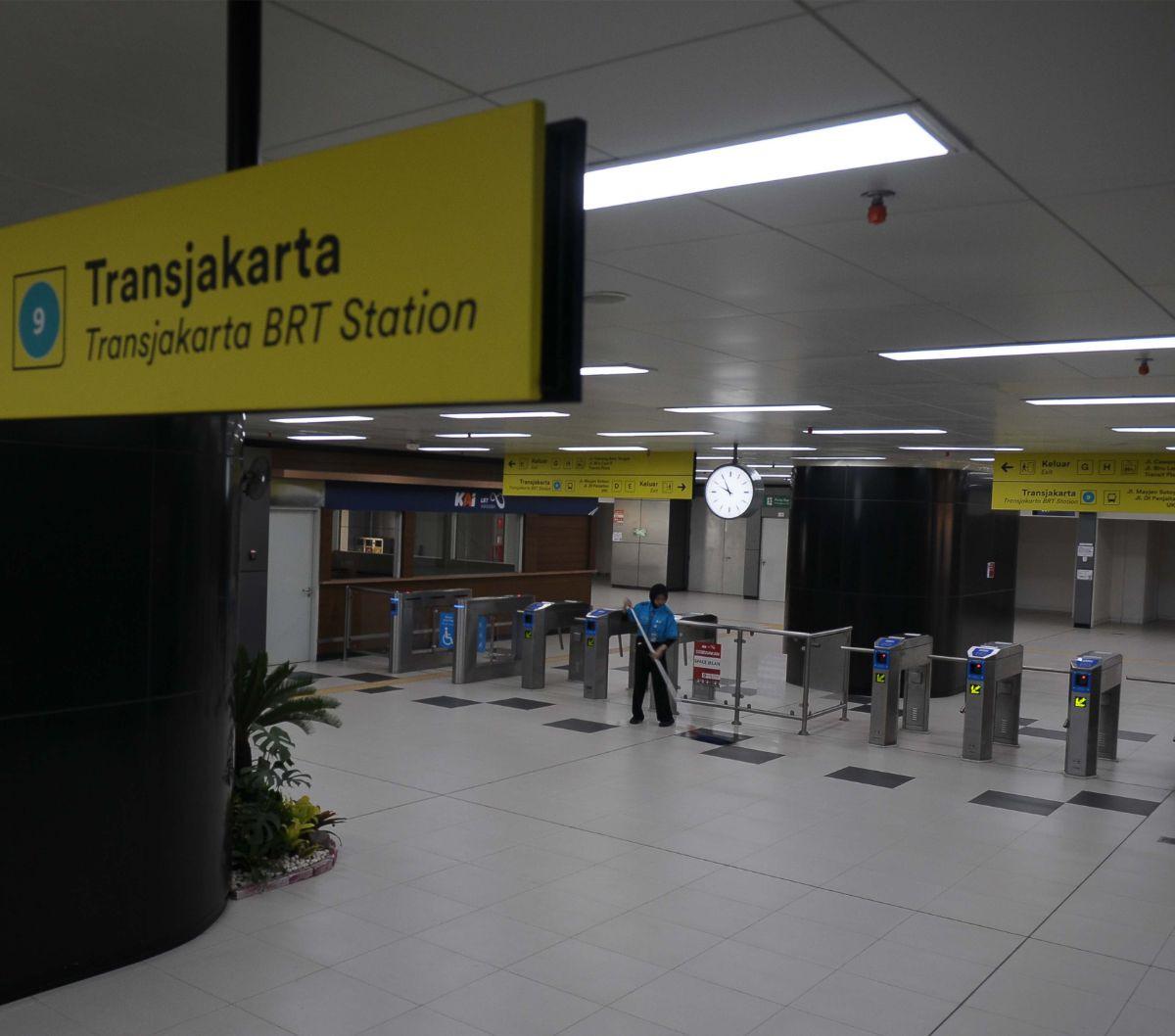 Ia mengatakan, uji coba operasional terbatas akan dilakukan secara bertahap, yaitu: tahap pertama mulai 12 Juli 2023 sampai 26 Juli 2023. Pada tahap ini, yang dapat mengikuti uji coba adalah undangan terbatas dari Kementerian/Lembaga, jurnalis/media dan k