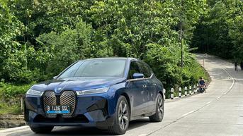 BMW Kenalkan Mobil Listrik iX di Bimmerfest 2022