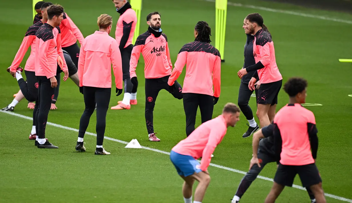 Namun, pasukan Pep Guardiola sedikit diunggulkan, karena mereka akan bermain di hadapan pendukung tuan rumah pada leg kedua Liga Champions.  (Minyak SCARFF / AFP)