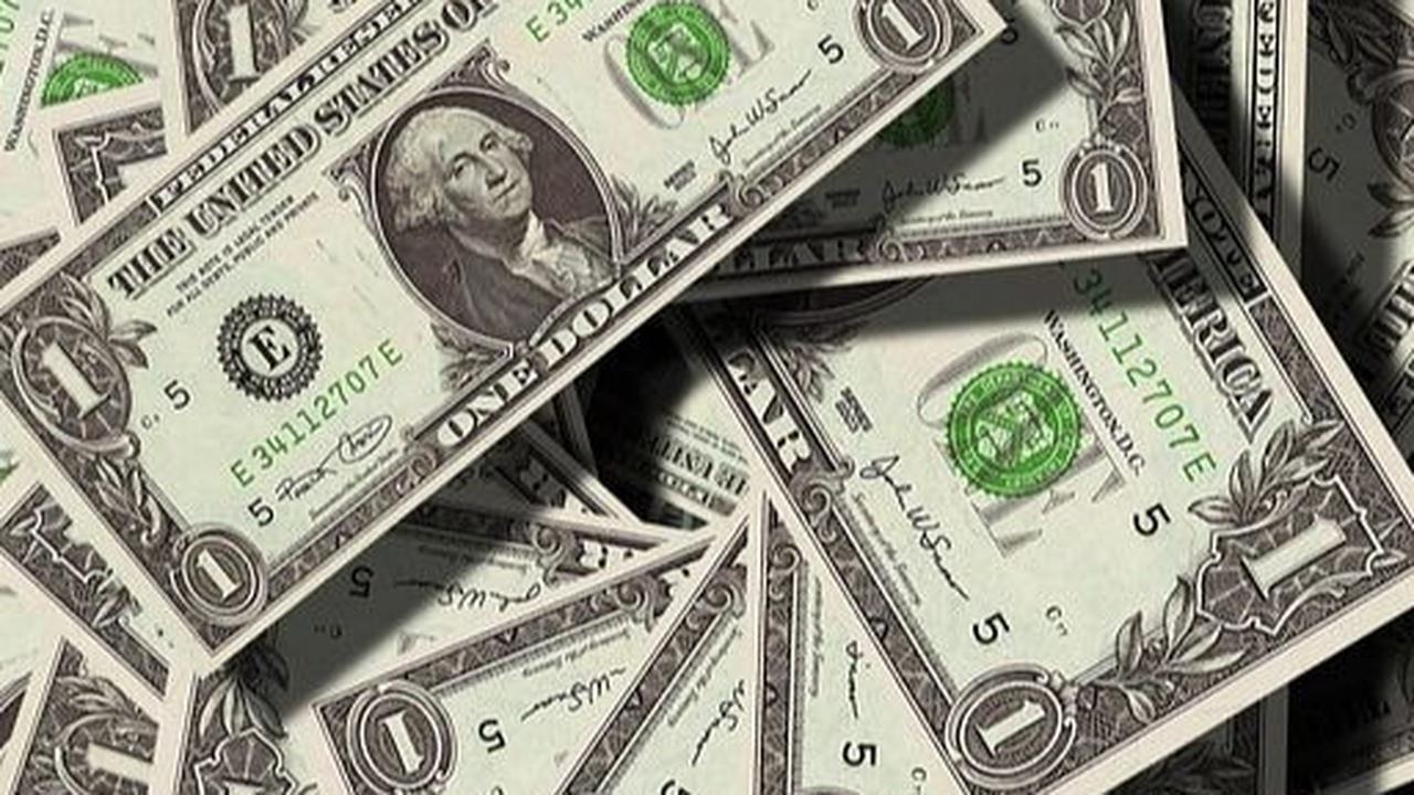 Ironisnya, ia mampu mengelabui investor sampai mampu mengumpulkan lebih dari USD 200 juta atau Rp 3 trliun. Mereka pun akhirnya ditutup pada Juni lalu.