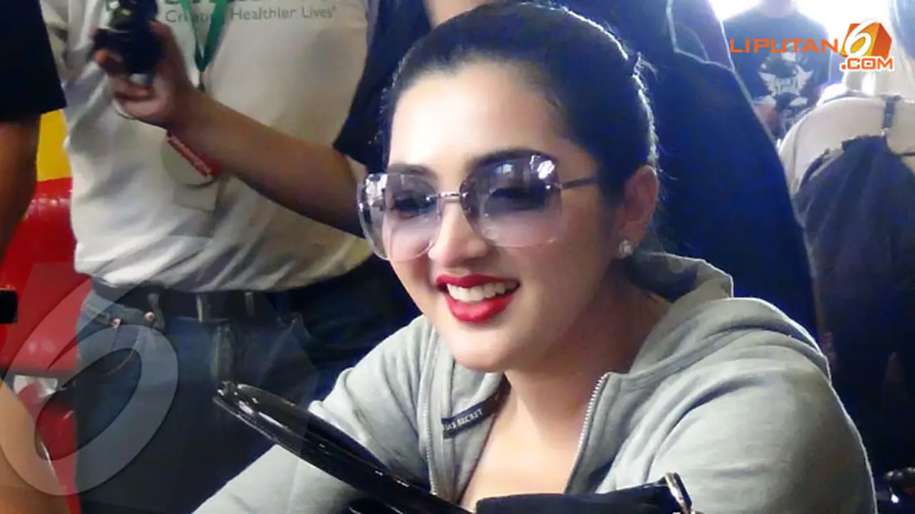 ashanty-130708c.jpg