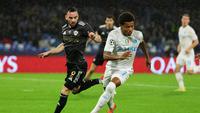Hasil Napoli vs Qarabag: Rasmus Hojlund Gagal Penalti, Untung Ada Scott McTominay