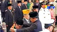 Belasan Pejabat Mendapat Bintang Penghargaan
