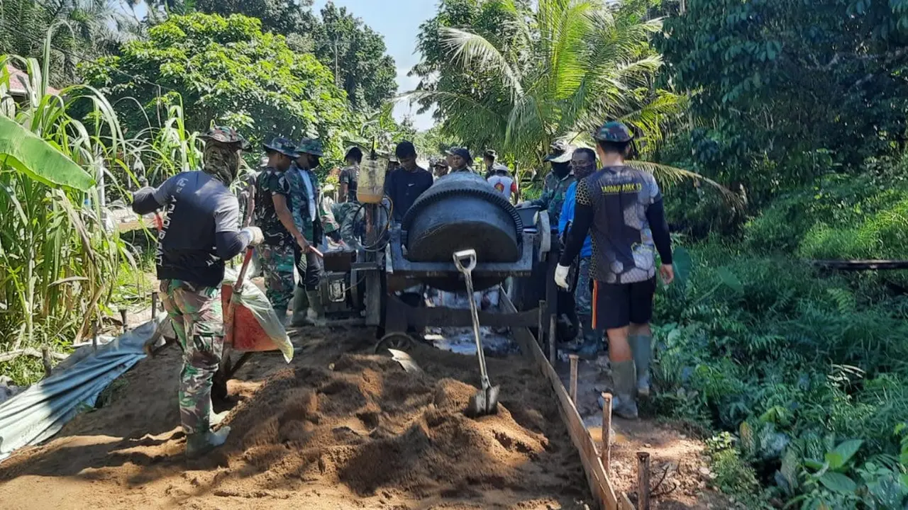 TMMD Bengkayang. (Foto: Liputan6.com/Aceng Mukaram)