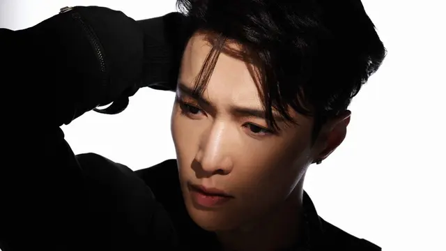 Lay EXO