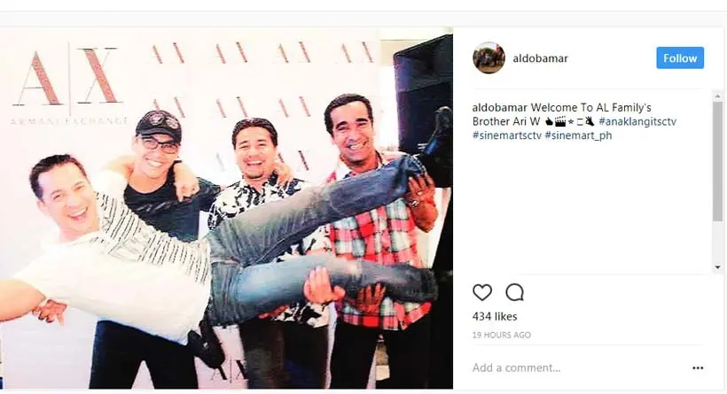 Ari Wibowo disambut oleh bintang Anak Langit. (Instagram)