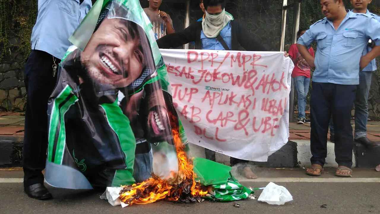 Demo Sopir Taksi