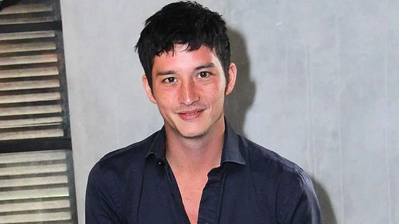 mike_lewis_121213.jpg