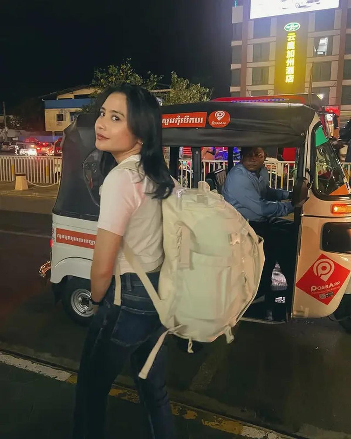 6 Potret Terbaru Prilly dengan Rambut Sebahu, Aura Wanita Independen Terpancar
