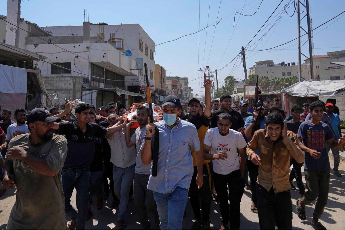 FOTO: Direktur RS Indonesia Gugur, Serangan Israel di Gaza Kian Membabi Buta