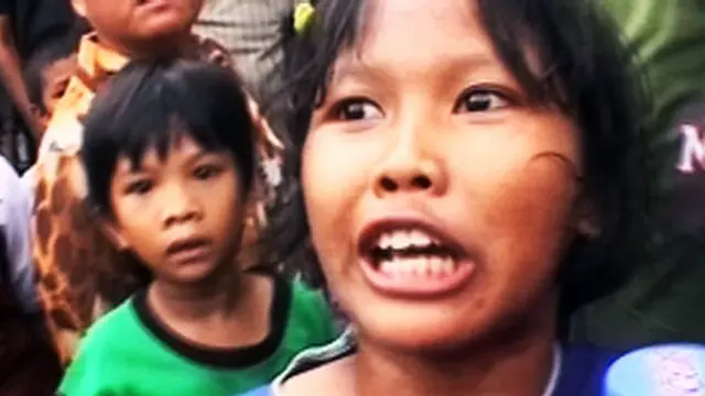 Diejek, Fitri 'Spiderkid' Kembali Panjat Menara 75 Meter