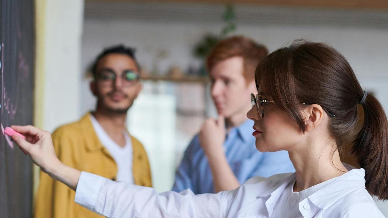 50 Kata-Kata Motivasi Pendidikan yang Bijak dan Penuh Filosofi, Inspirasi Raih Kesuksesan
