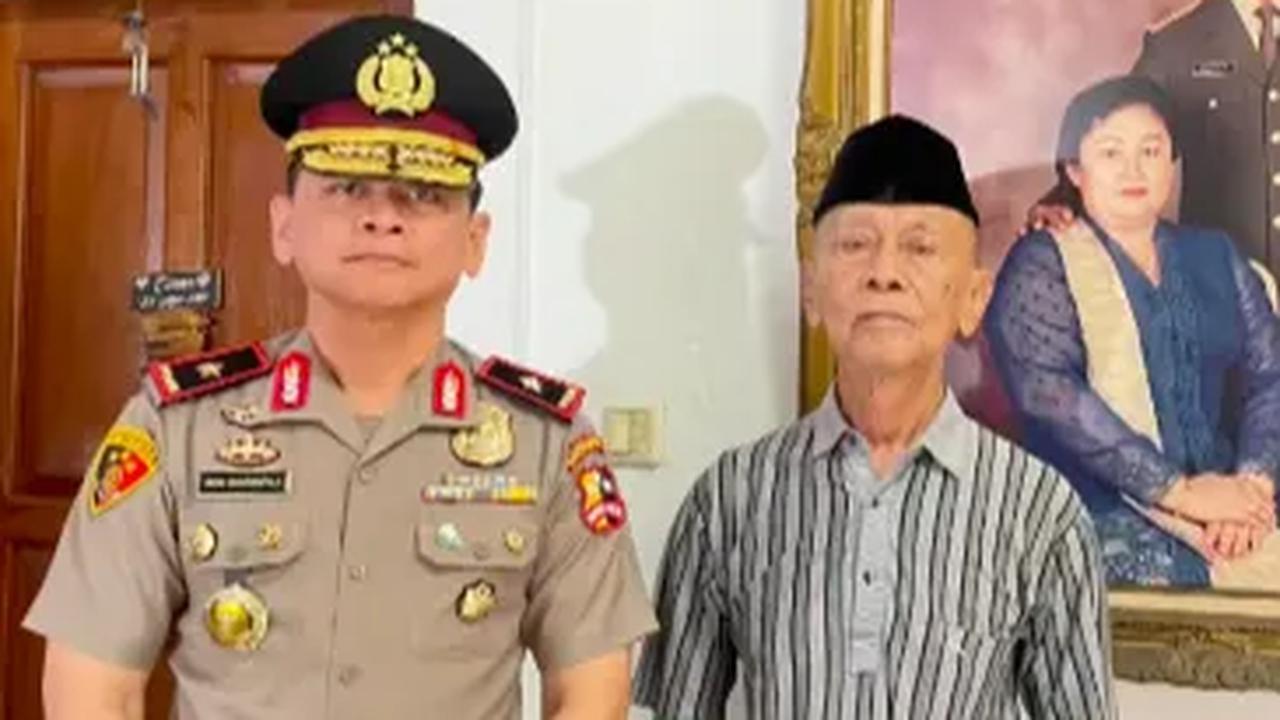 Sambil Meneteskan Air Mata, Orangtua Brigjen Pol Deni Dharmapala Mendoakan Sang Anak 'Insyaallah Bintang 2 Amin