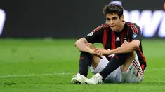 AC Milan's Brazilian midfielder Kaka reacts during his team's Italian Serie A match against Juventus on May 10, 2009 at San Siro Stadium in Milan. The match ended in a 1-1. AFP PHOTO/GIUSEPPE CACACE