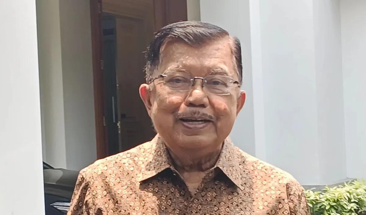 "Anda boleh menikmati produk sebaik-baiknya karena telah diberikan label halal,"