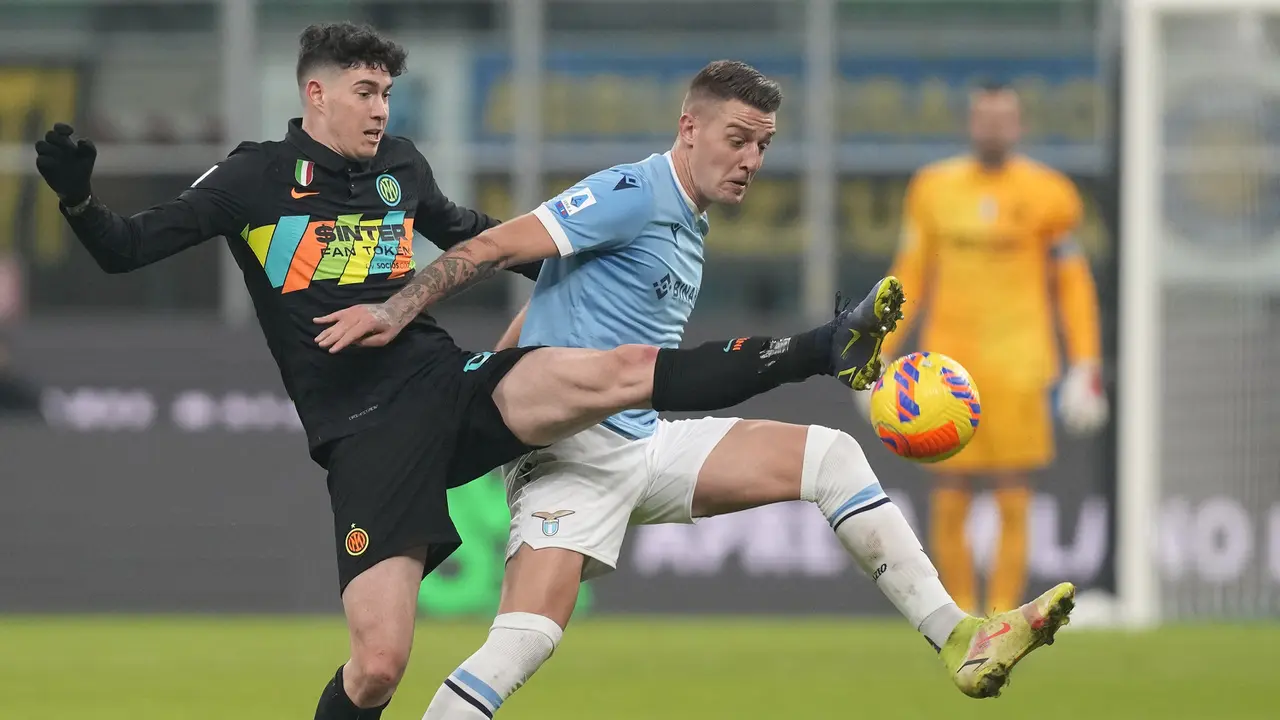 Foto: Inter Milan Kembali Puncaki Klasemen Liga Italia usai Patahkan Perlawanan Lazio