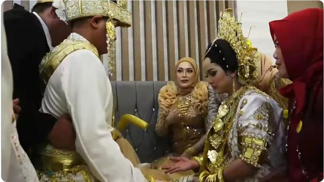 8 Momen Akad Nikah Putri Isnari dan Abdul Azis Pakai Adat Bugis, Penuh Haru Bahagia