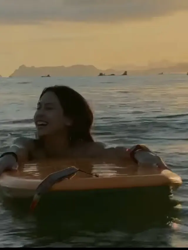 Maudy Ayunda dan Jesse Choi di Lombok