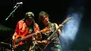 Salah satu grup musik lagendaris, God Bless tampil dalam acara pesta rock yang bertajuk JogjaROCKarta: International Rock Music Festival. Pada malam pertama konser yang digelar Jumat, (29/9) God Bless tampil memenuhi janjinya. (Bambang E. Ros/Bintang.com)