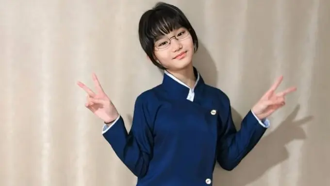 Potret Bilqis saat Cosplay Jadi Maki Zenin. (instagram/ayutingting92)