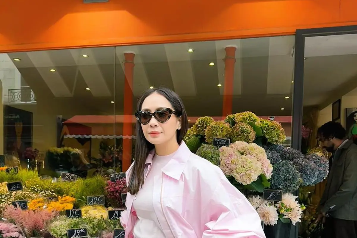 Gaya Soft Girl Serba Pink Nagita Slavina, Jinjing Tas Kolaborasi Lokal Rp3 Juta-an