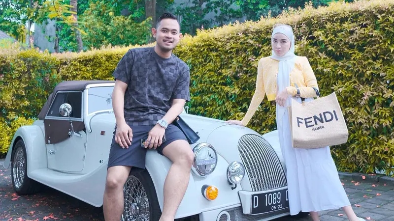 Dituding Pakai Pelat Bodong, Ini 7 Potret Crazy Rich Malang dengan Mobil Mewahnya