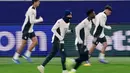 Terpuruknya posisi Real Madrid di Liga Champions 2024/2025, tidak lepas dari kekalahan pada dua laga terakhir melawan AC Milan dan Liverpool. (Piero CRUCIATTI/AFP)