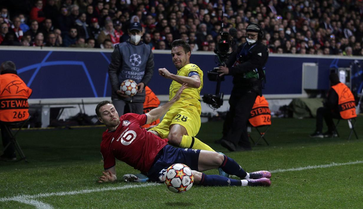 Sejak dimulainya pertandingan, kedua tim bermain terbuka. The Blues memiliki modal dua gol di leg pertama sedangkan Lille masih memiliki kans untuk menyamakan kedudukan bahkan mengalahkan Chelsea karena bermain di kandangnya. (AP/Michel Spingler)
