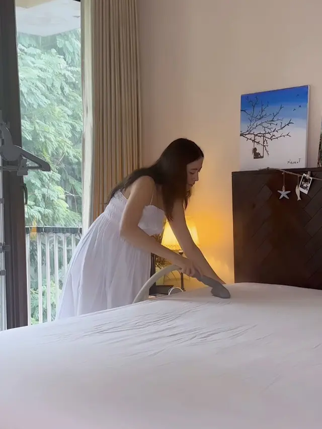 Potret rumah Laura Theux (Sumber: Instagram/laura_theux)