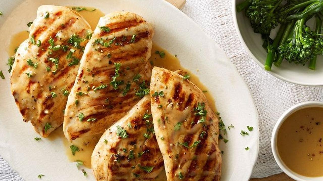 Lagi Defisit Kalori? Coba 5 Resep Dada Ayam Ini yang Penuh Protein dan Lezat!