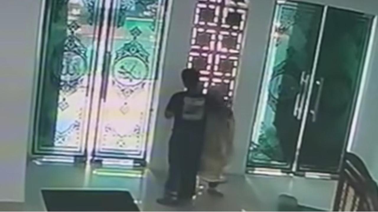 pelecehan di masjid makassar
