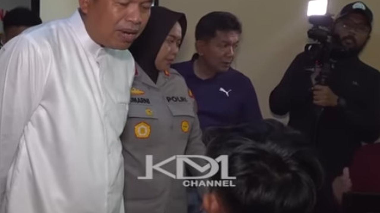 Geng Motor di Cirebon Terciduk, Dedi Mulyadi Gercep Sambangi Kantor Polisi