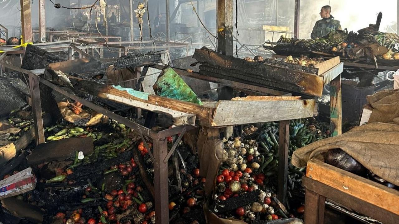 Pasukan Israel menyerbu daerah tersebut dengan menembakkan peluru, granat kejut, hingga gas air mata. Foto: REUTERS / Ali Sawafta<br>