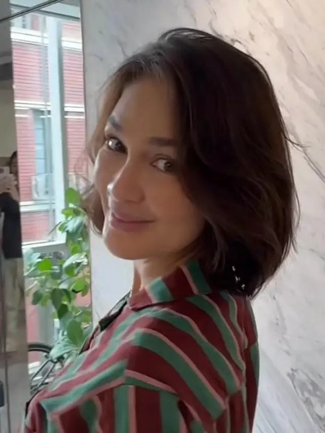 Usai Pakai Wig, Luna Maya Putuskan Kembali ke Era 2011 dengan Rambut Wavy Short Hair