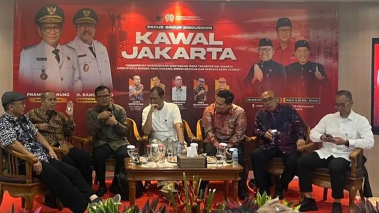 Fraksi PDI Perjuangan (PDIP) DPRD DKI Jakarta menggelar Focus Group Discussion (FGD) Transportasi Umum.
