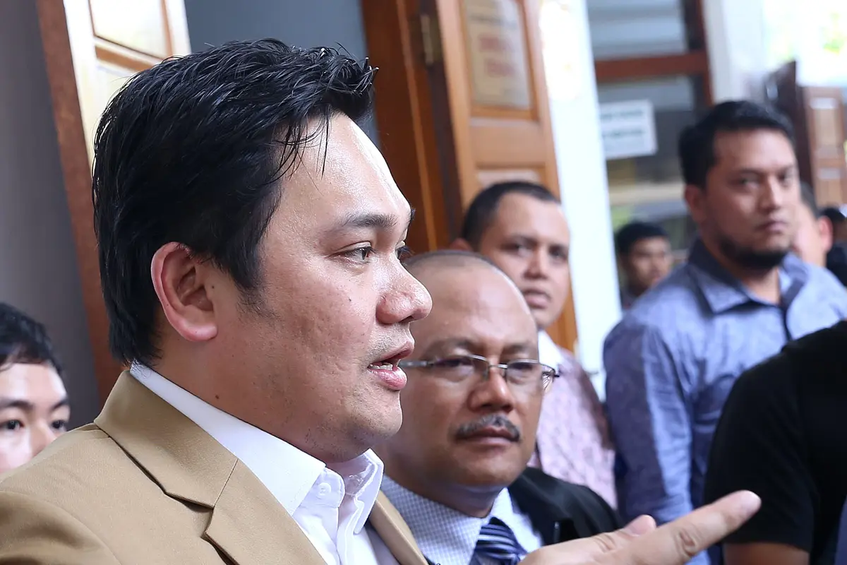 [Bintang] Farhat Abbas 