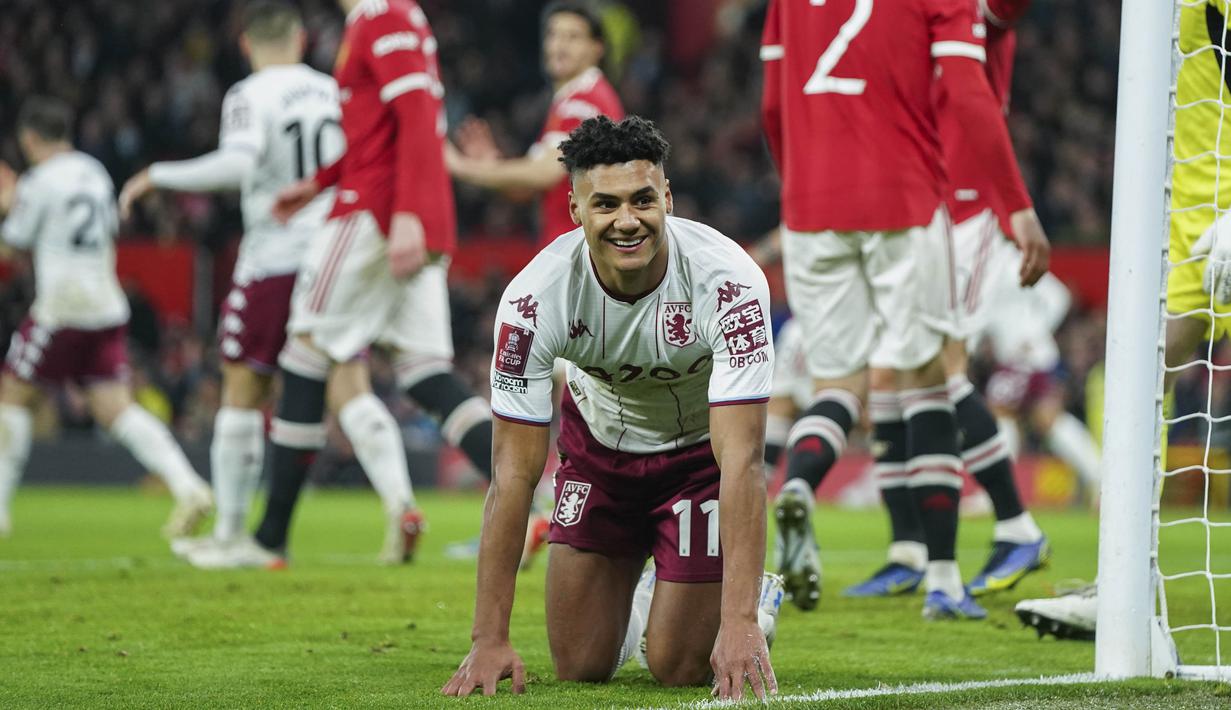 Bahkan bisa dibilang MU sungguh beruntung karena dua gol Aston Villa yang dicetak oleh Danny Ings dan Ollie Watkins dianulir oleh wasit Michael Oliver. (AP/Jon Super)