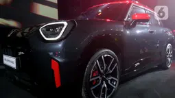 BMW Group Indonesia resmi meluncurkan lima model terbaru MINI John Cooper Works (JCW). (Liputan6.com/Herman Zakharia)