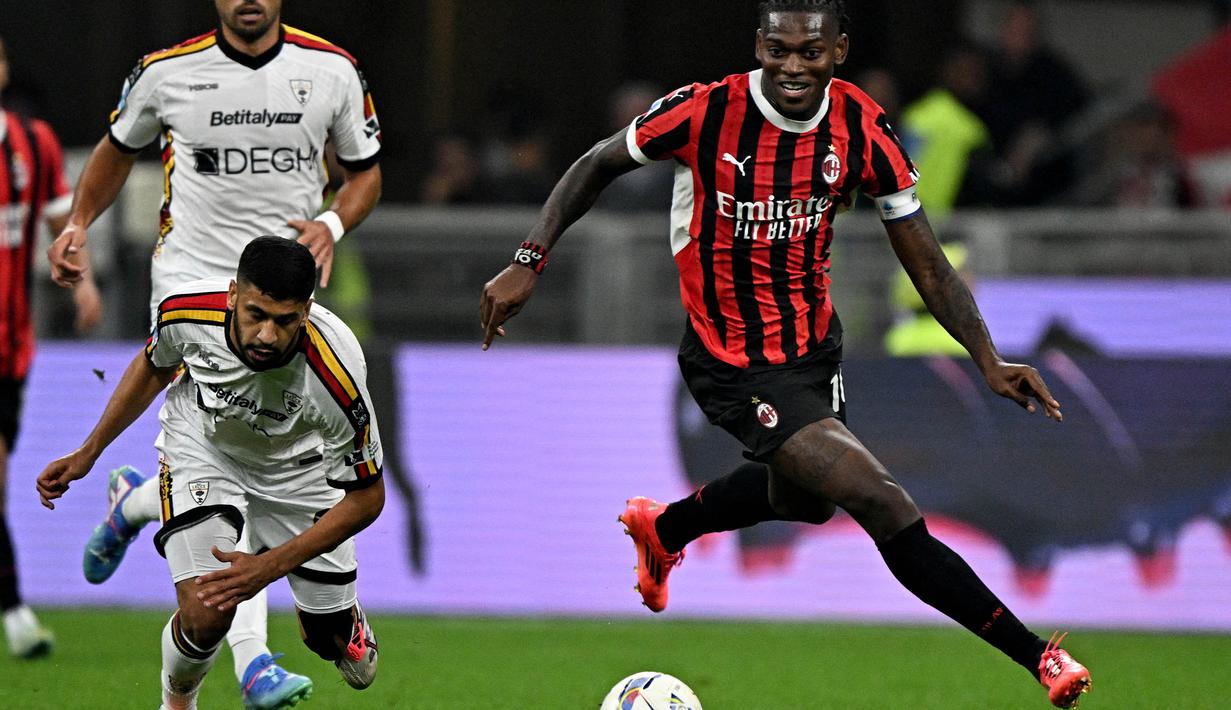 Di babak kedua, tim asuhan pelatih Paulo Fonseca masih memegang kendali permainan. Sementara Lecce kesulitan mengembangkan permainan. Tidak ada gol yang tercipta di babak kedua pada laga ini. (Gabriel BOUYS/AFP)