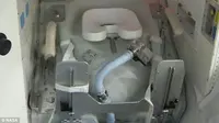 Uniknya Toilet di Ruang Angkasa