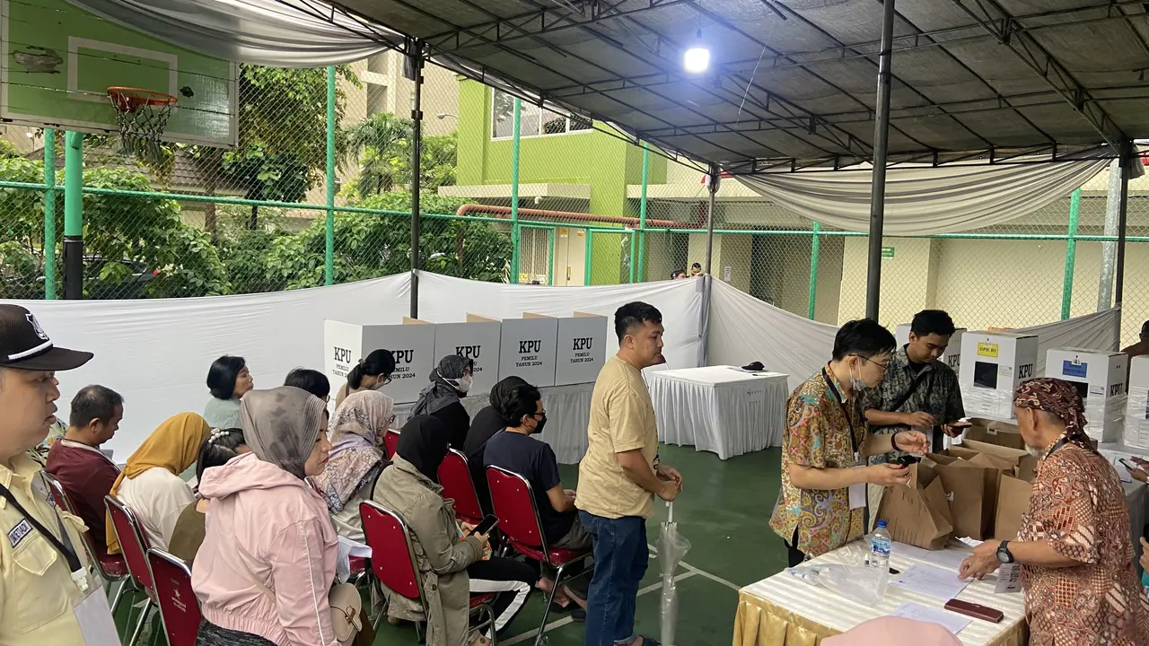 Tim Liputan6.com berkesempatan menengok situasi mencoblos salah satu kompleks apartemen di bilangan Kalibata Jakarta Selatan.
